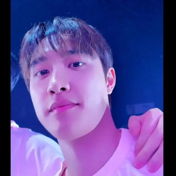 Foto terbaru D.O. (EXO)