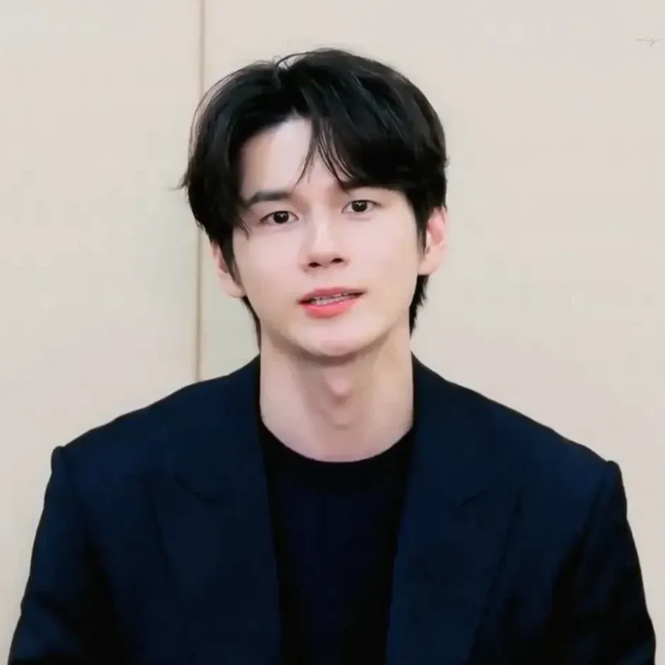옹성우의 비하인드 컷