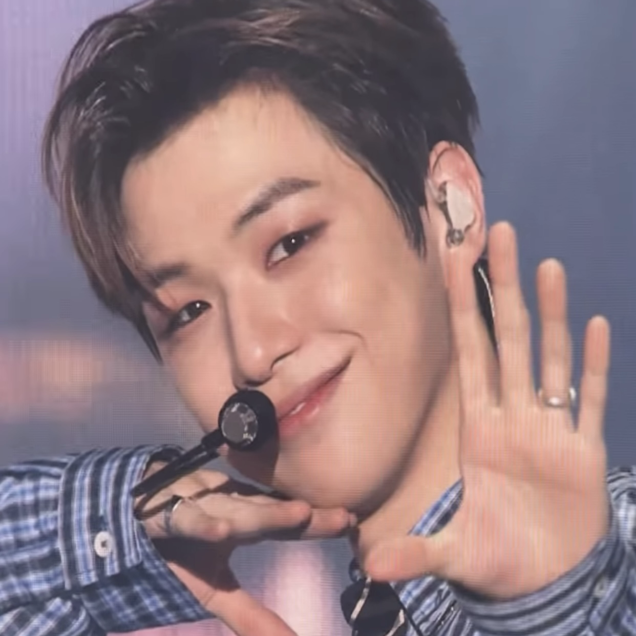 姜丹尼尔的幕后花絮