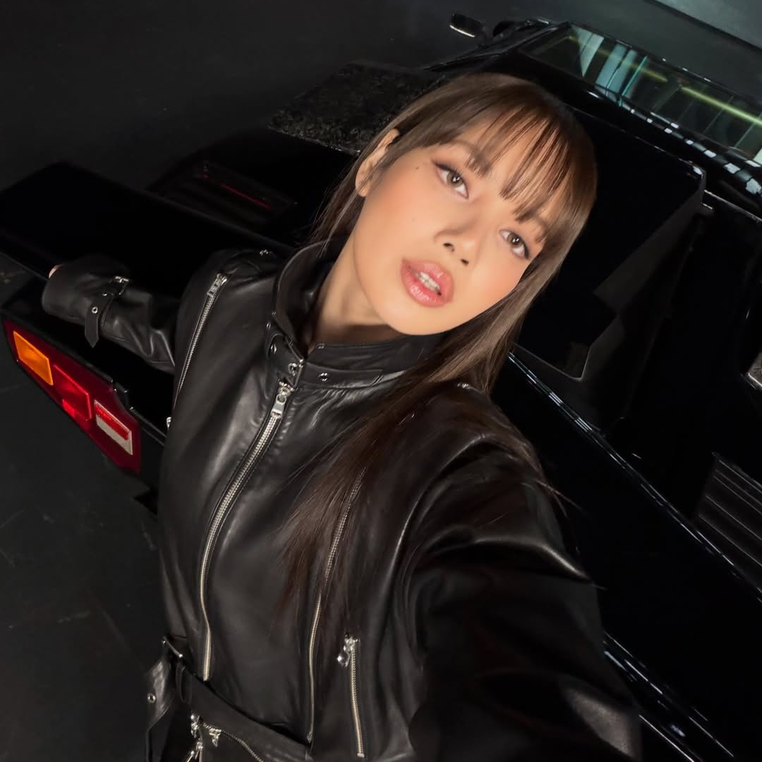 リサ (BLACKPINK)の舞台裏ショット