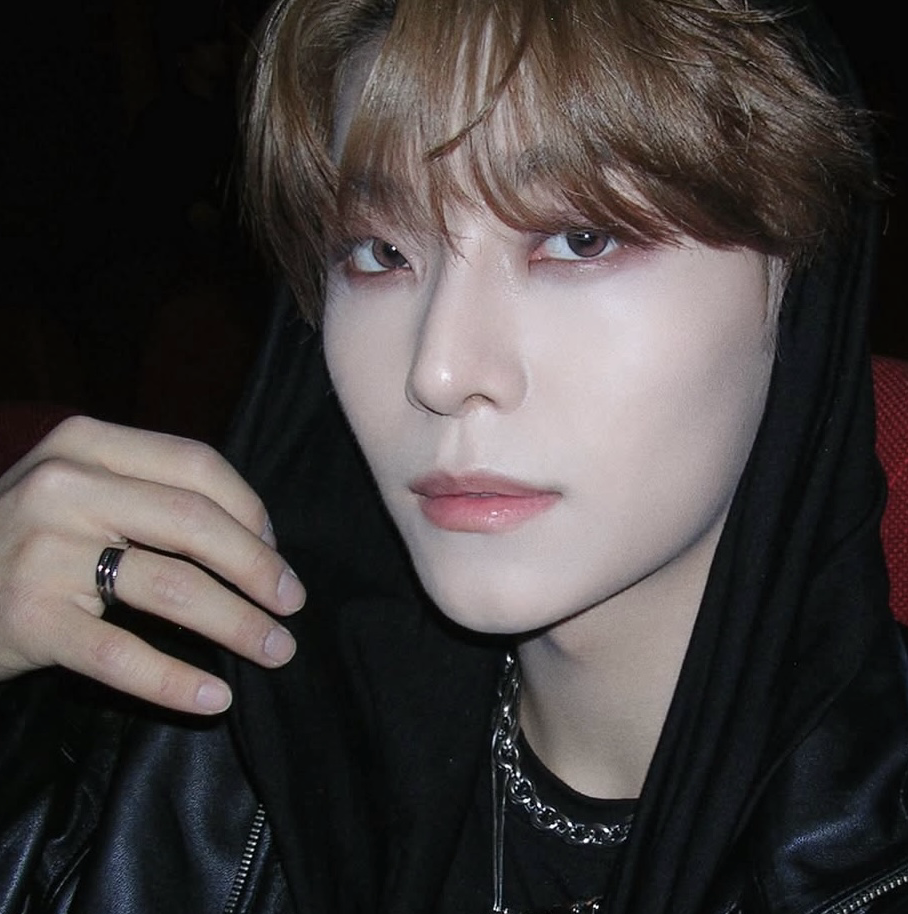 A moment captured by He Xinlong (ALPHA DRIVE ONE)'s fan