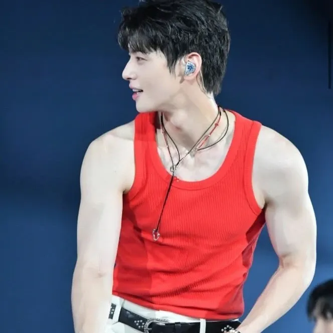 Behind-the-scenes cut of Eunwoo (ASTRO)