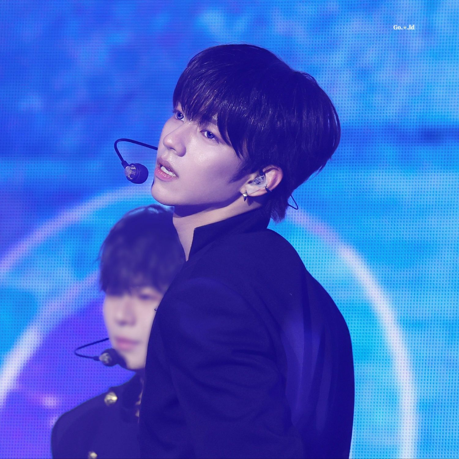 Behind-the-scenes cut of JL (AHOF)