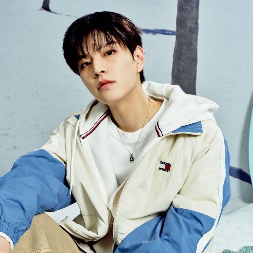 Behind-the-scenes cut of Stray Kids