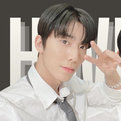 Behind-the-scenes cut of Hwiyoung (SF9)