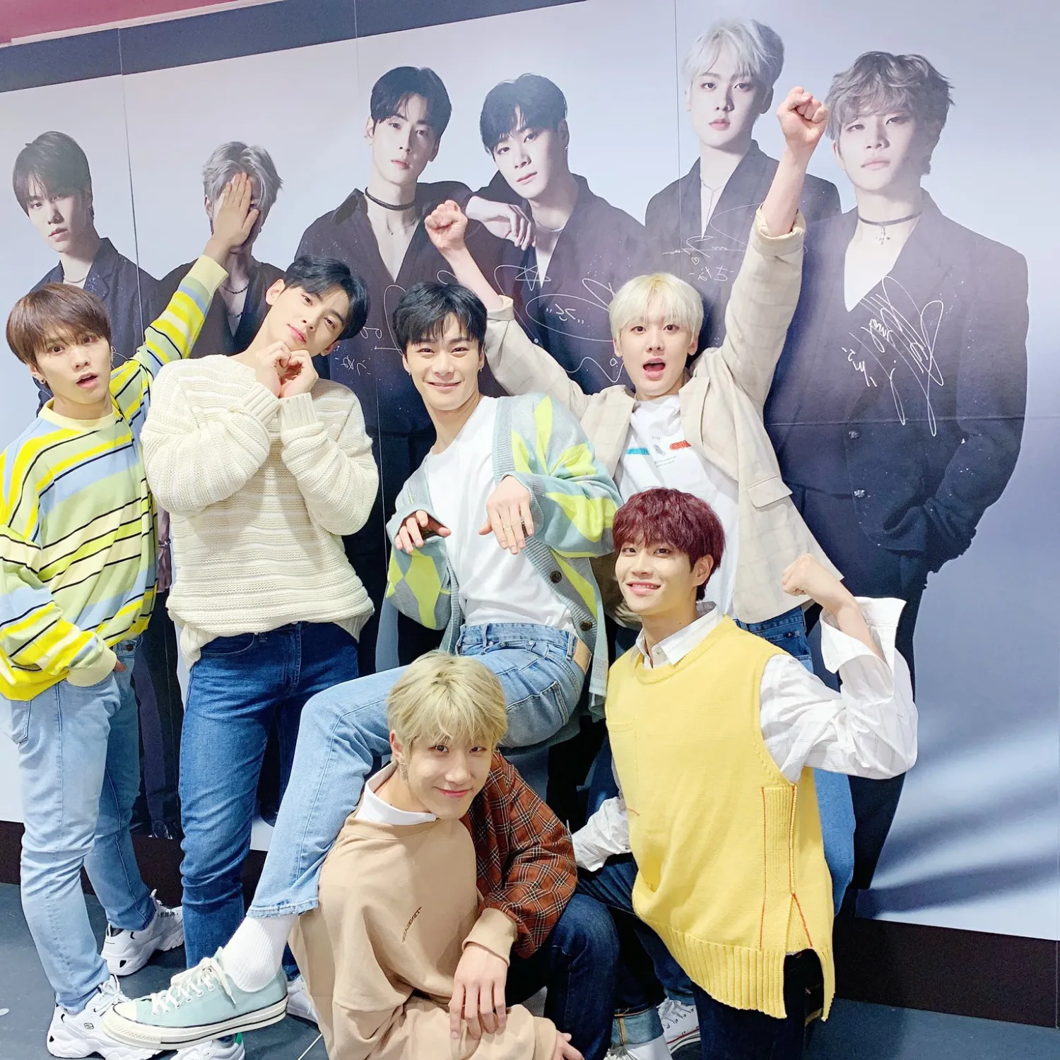 Behind-the-scenes cut of MJ (ASTRO)