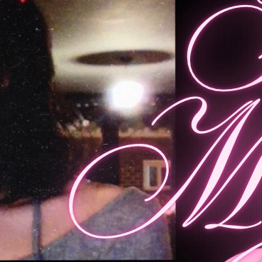 Behind-the-scenes cut of Monday (Weeekly)