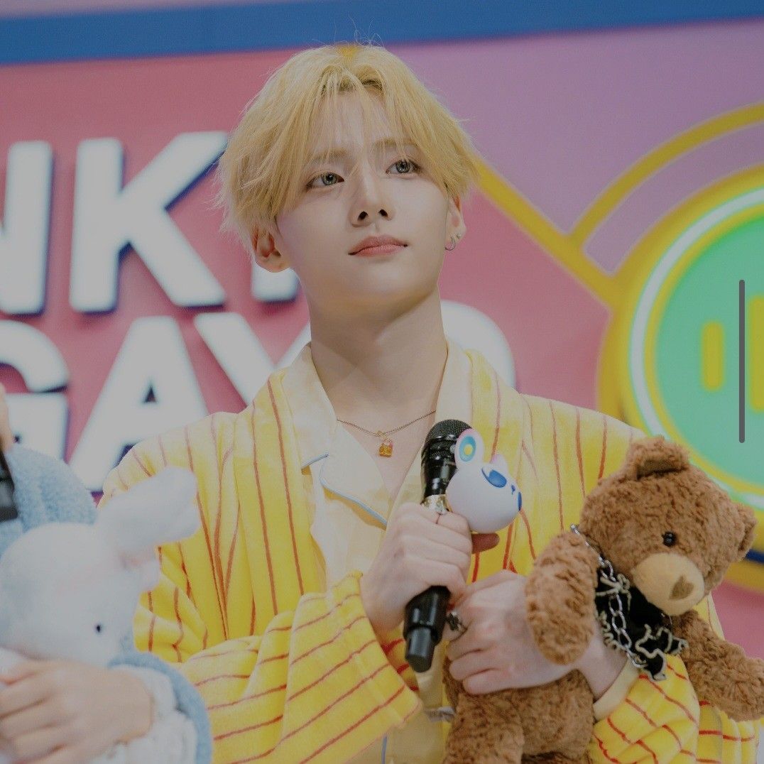 A moment captured by Lee Sangwon (ALPHA DRIVE ONE)'s fan