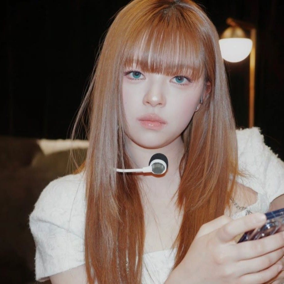 Latest photo of Jeongyeon (TWICE)