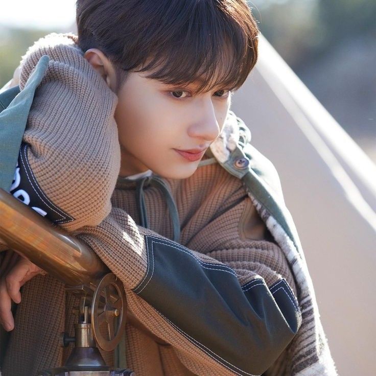 Latest photo of Jun (SEVENTEEN)