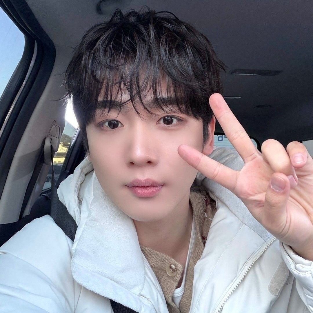 김요한 (위아이) 최근 활동샷