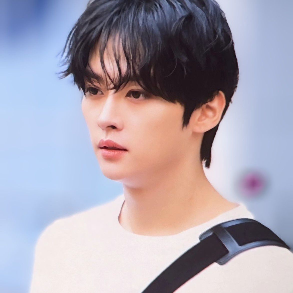 Recent activity shot of Lee Know (Stray Kids)