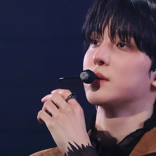 윤호 (에이티즈)의 최신 사진