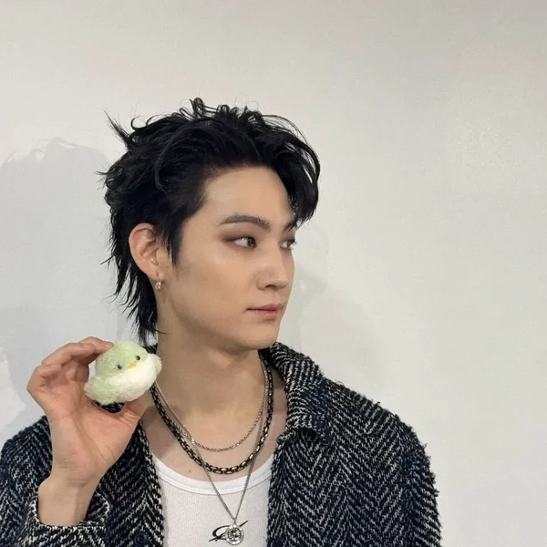 今天在最愛偶像中閃耀的JAY B (GOT7)代表照片