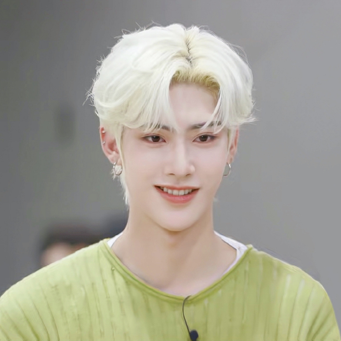 Recent activity shot of Ricky (ZEROBASEONE)