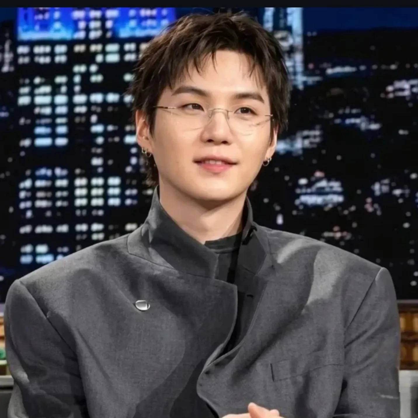 Potret di balik layar SUGA (BTS)