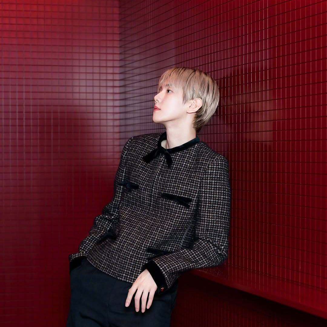 백현 (EXO) 최근 활동샷