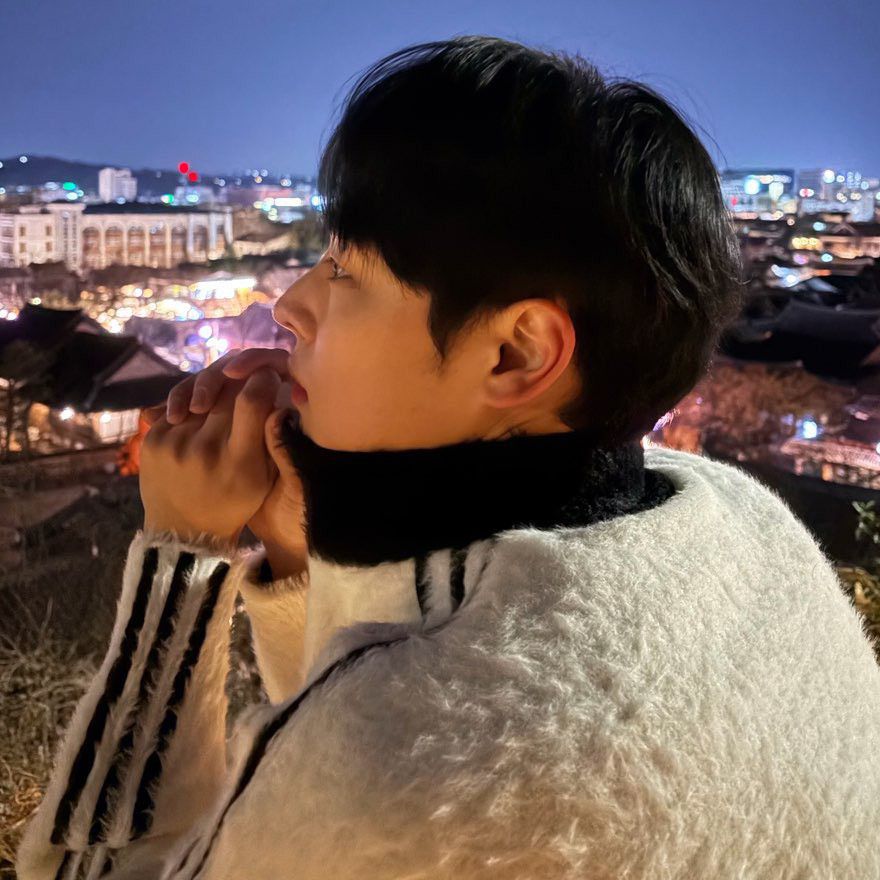 Behind-the-scenes cut of Choi Byungchan