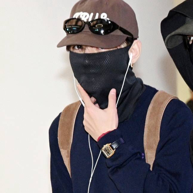 뷔 (방탄소년단)의 비하인드 컷