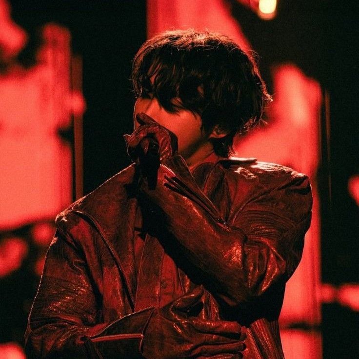 J-hope (防彈少年團)的幕後花絮