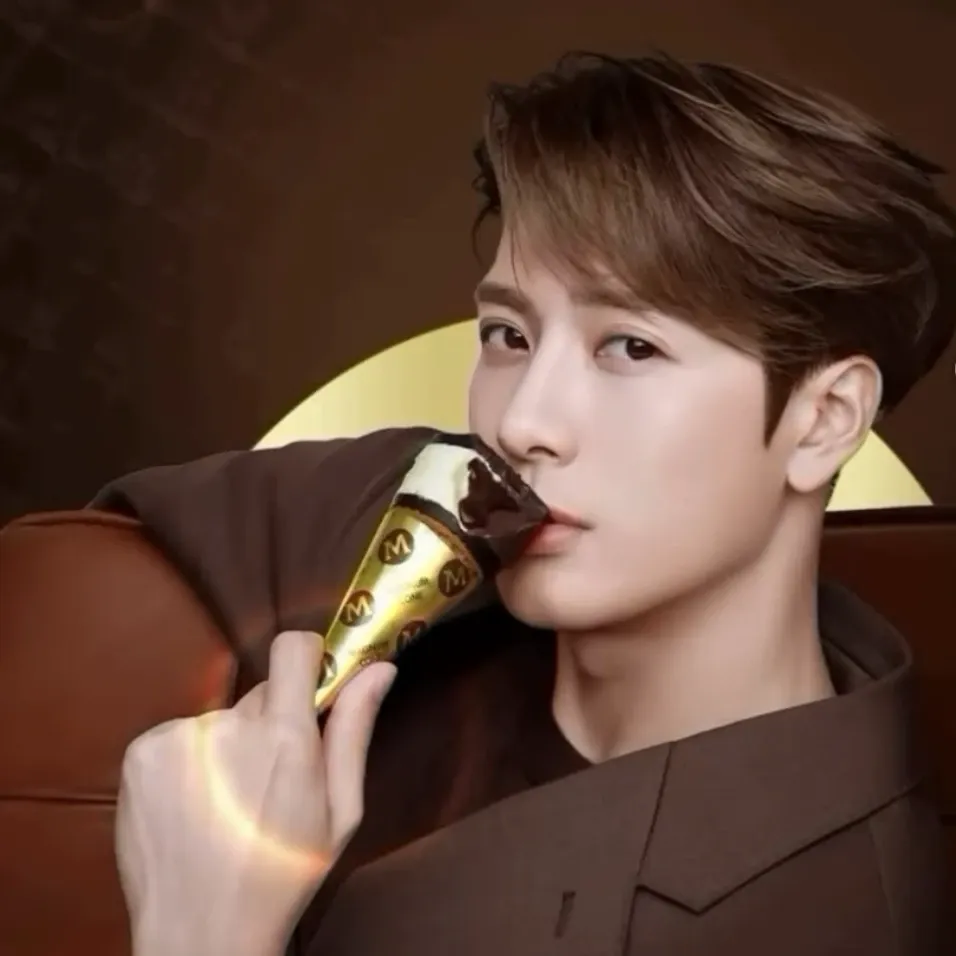A moment captured by Jackson (GOT7)'s fan
