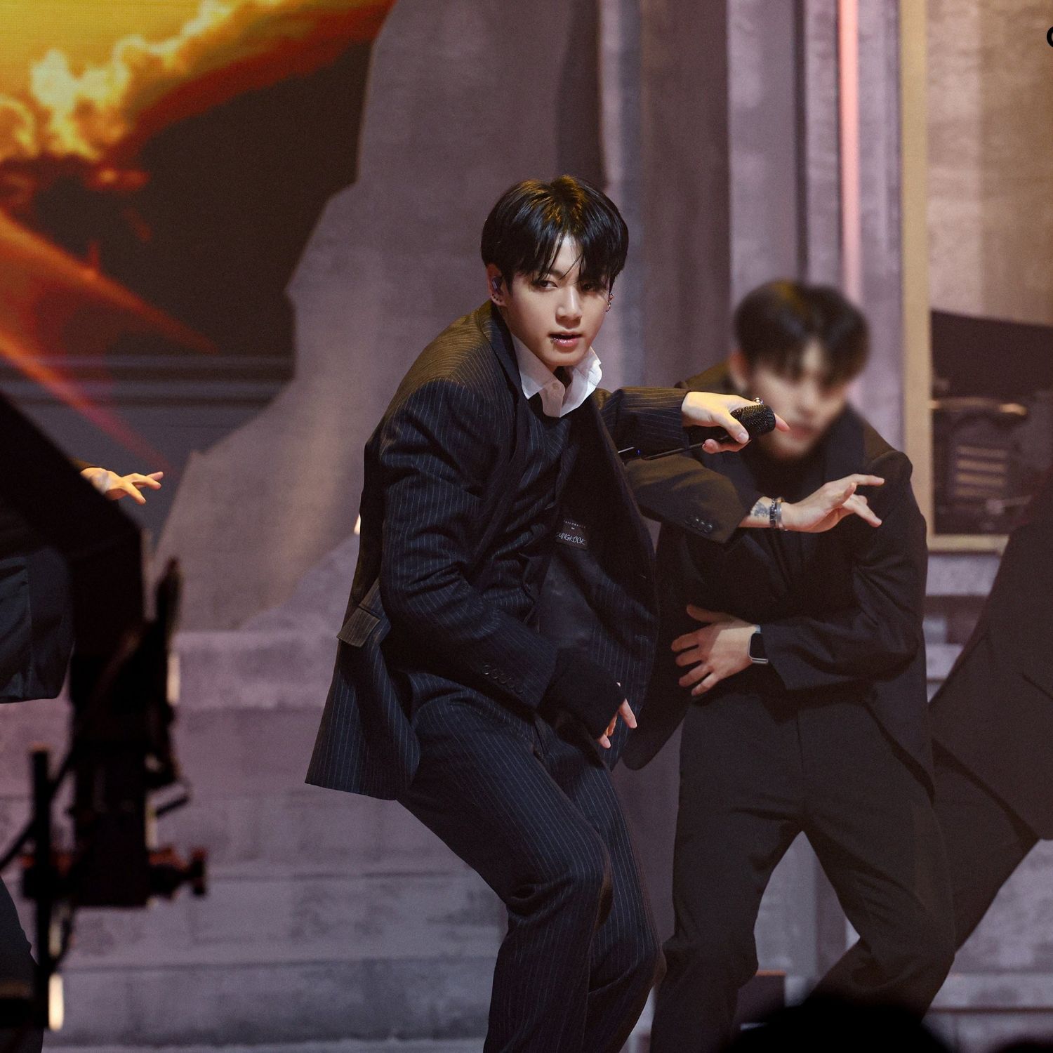 Foto aktivitas terbaru Jungkook (BTS)