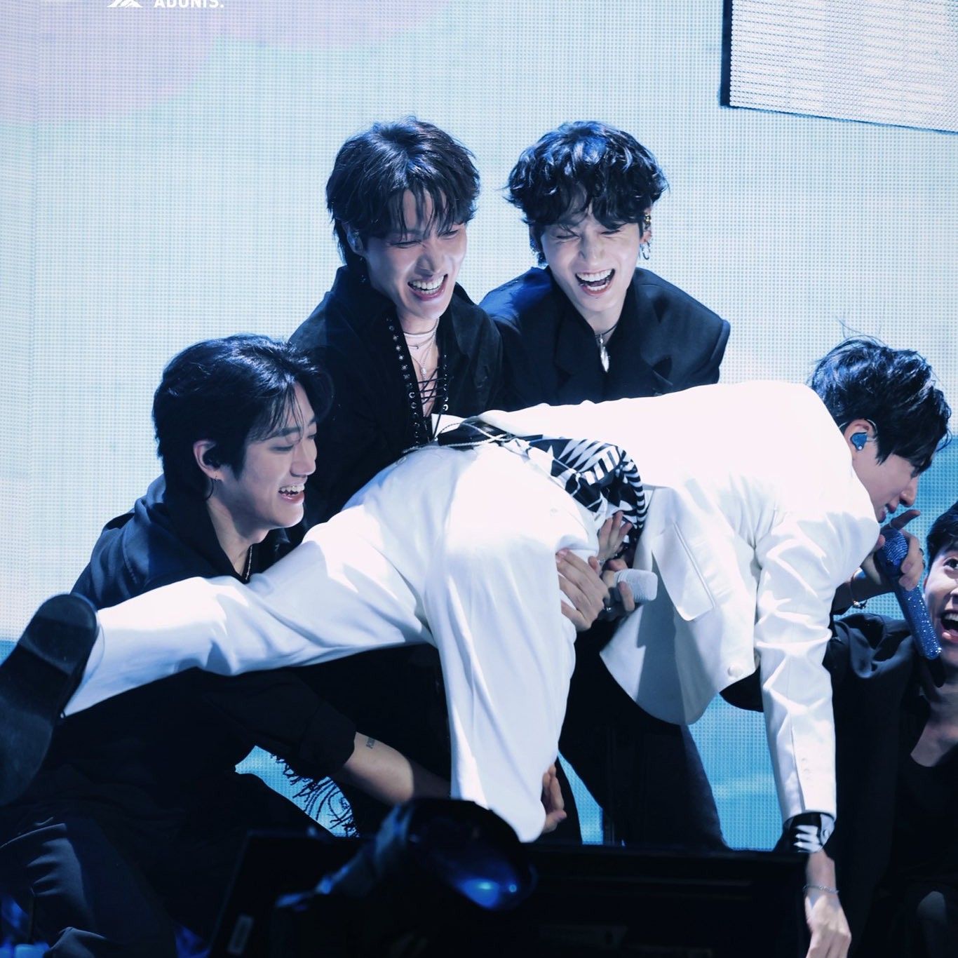 방탄소년단의 최신 사진