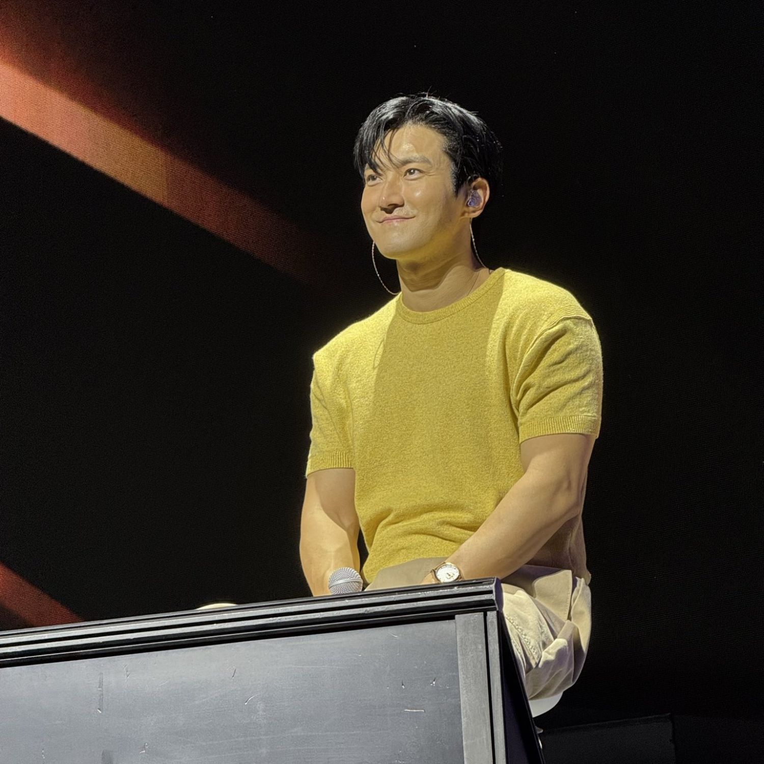 A moment captured by Siwon (Super Junior)'s fan