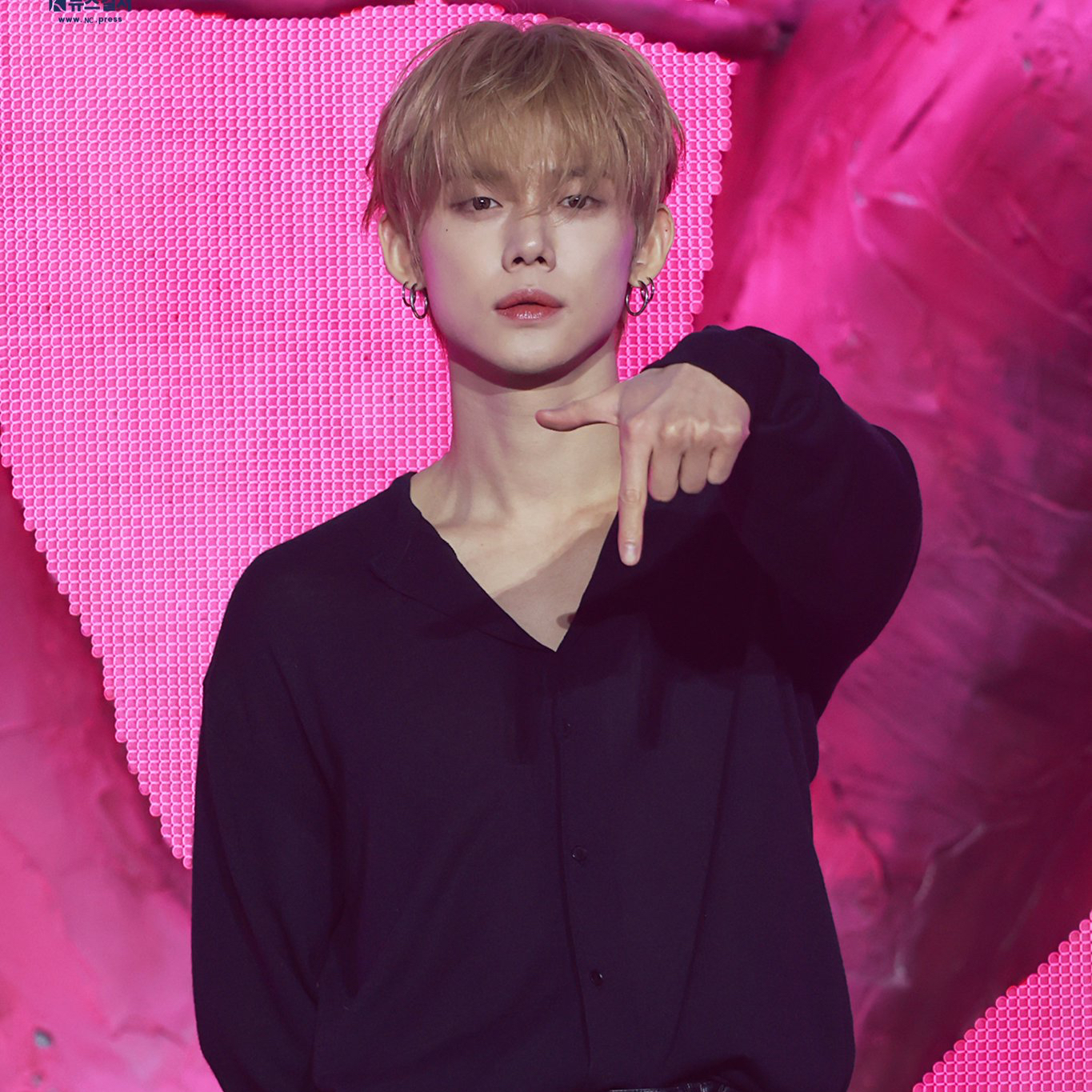 A moment captured by Yeonjun (TOMORROW X TOGETHER)'s fan