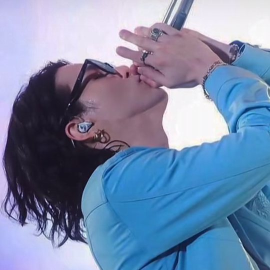 Potret di balik layar SUGA (BTS)