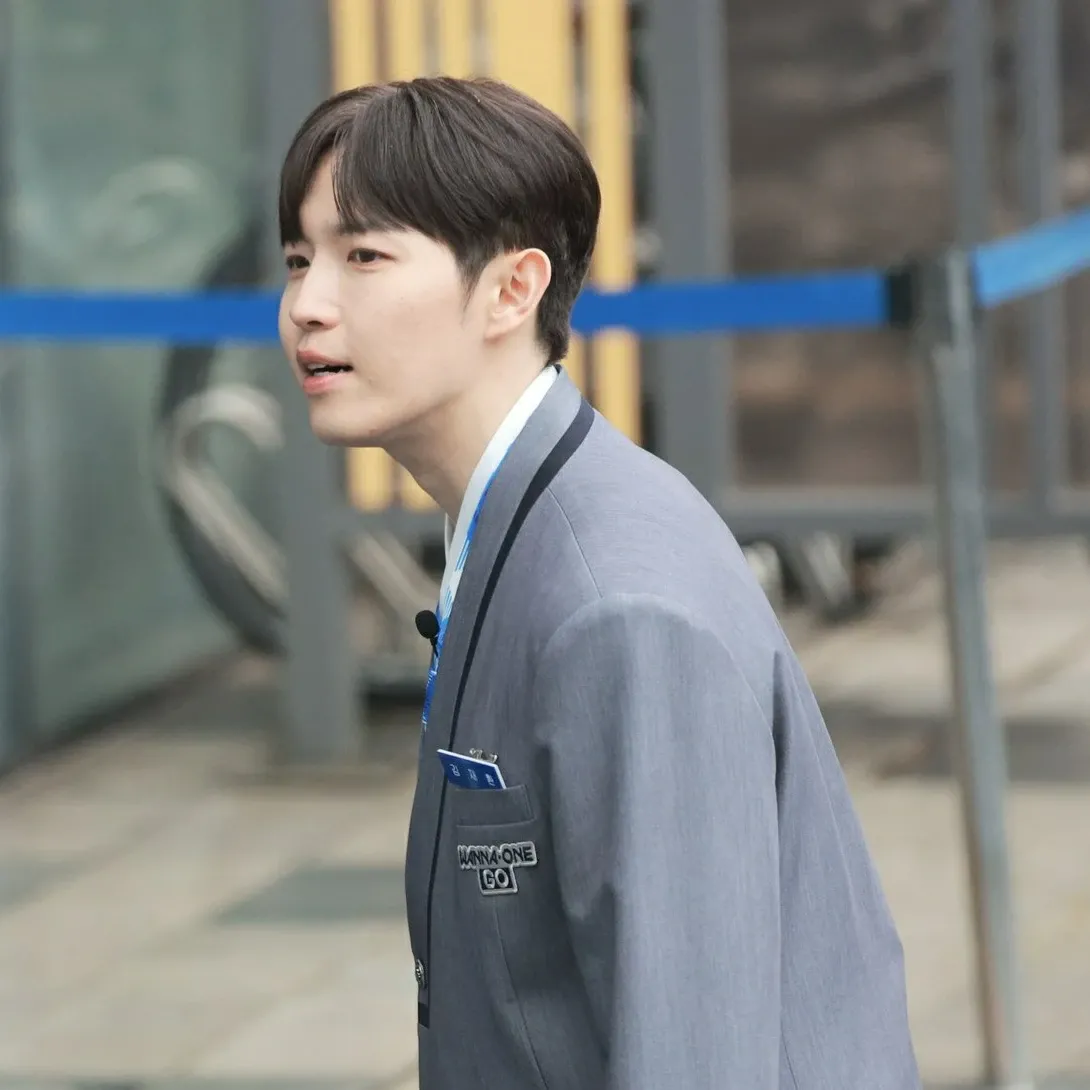 A moment captured by Kim Jaehwan's fan