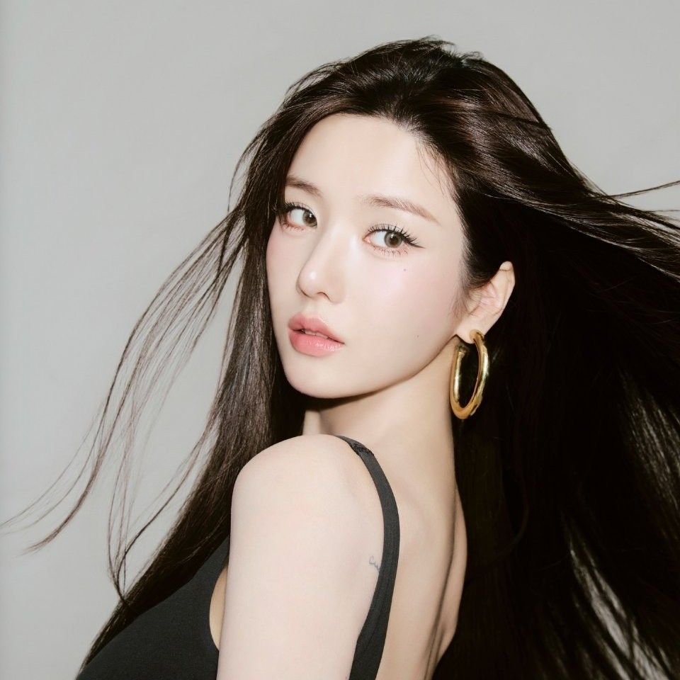 Recent activity shot of Kwon Eunbi