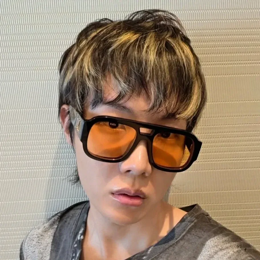 Foto terbaru j-hope (BTS)