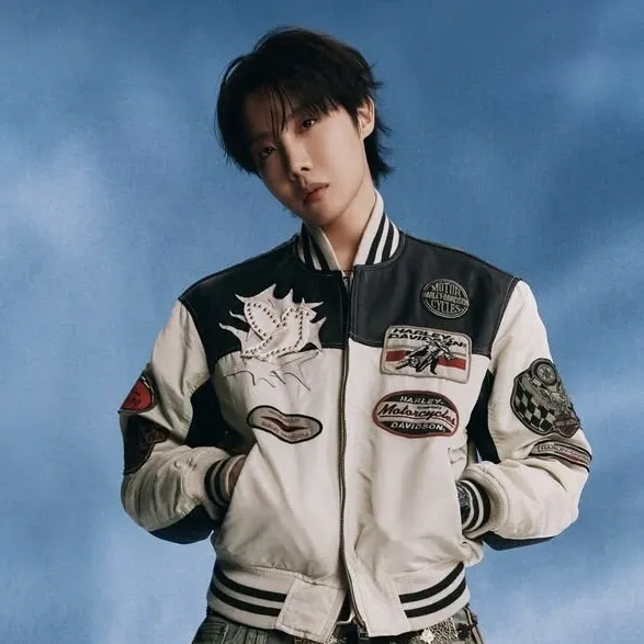 J-hope (防彈少年團)的最新照片