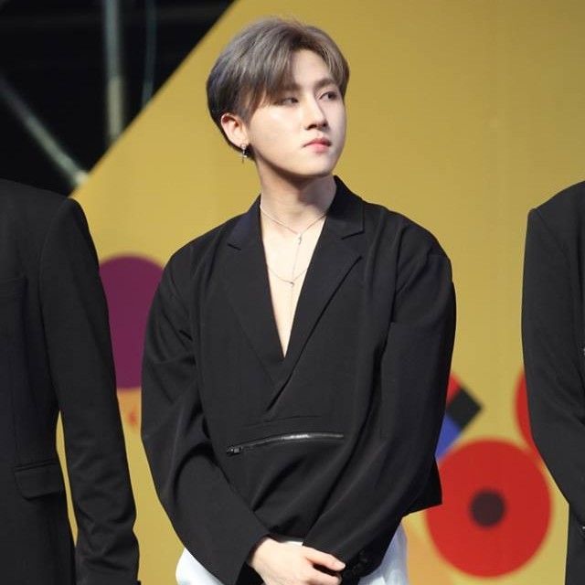 Foto aktivitas terbaru MONSTA X