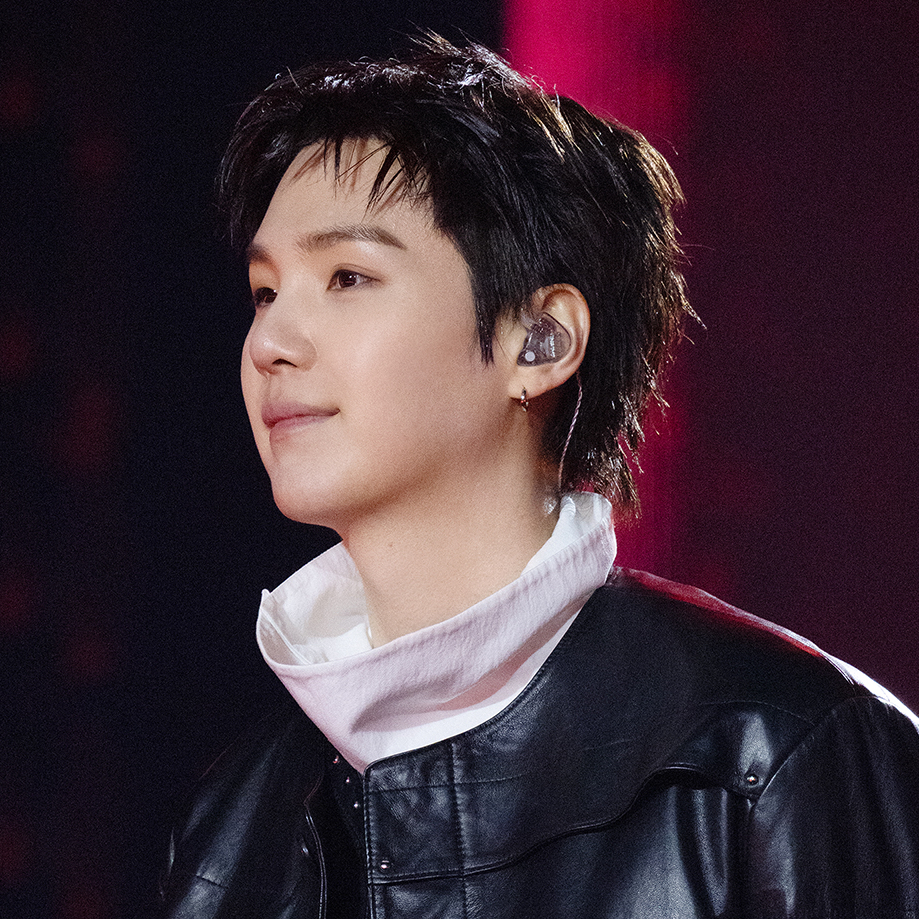 SUGA (防彈少年團)的最新活動照片