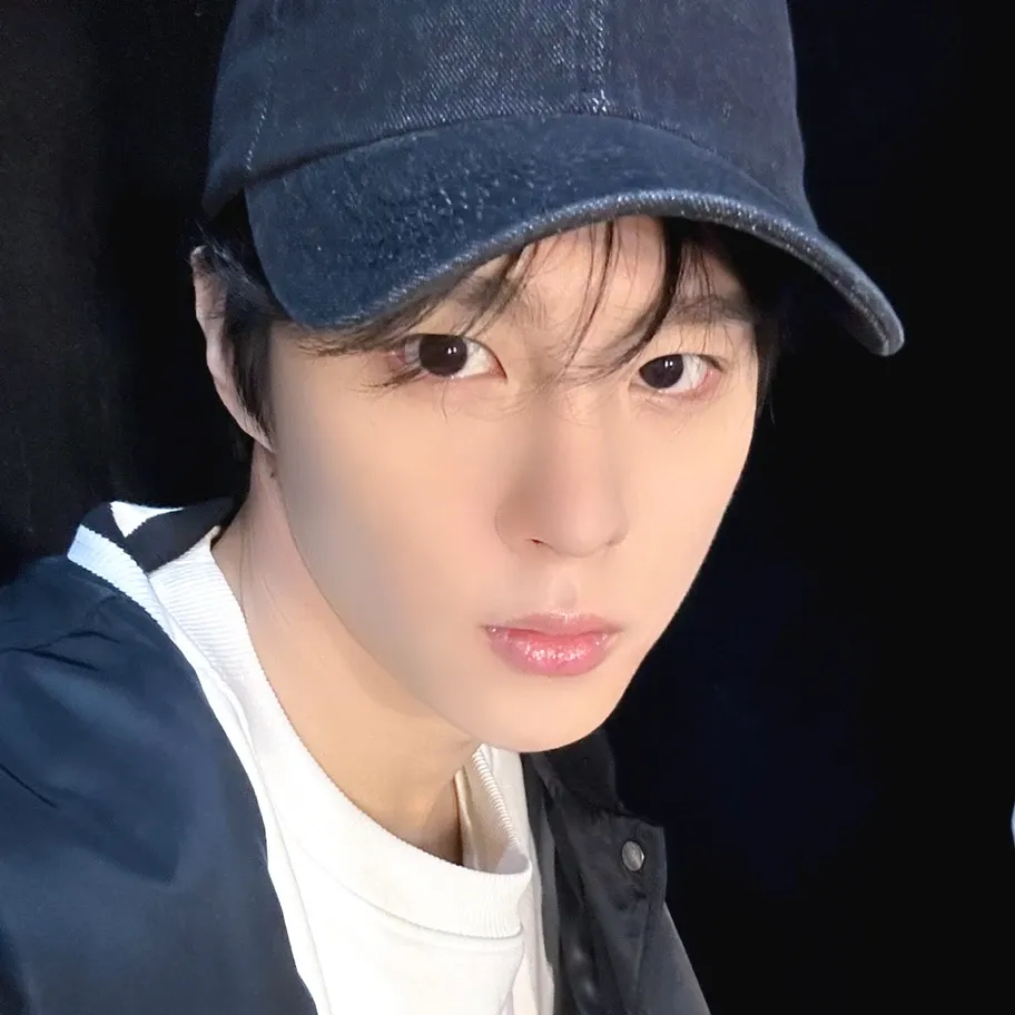 김우석의 비하인드 컷