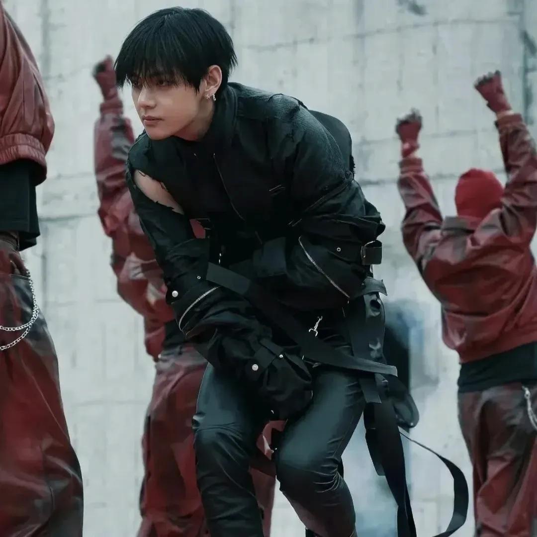 뷔 (방탄소년단)의 비하인드 컷