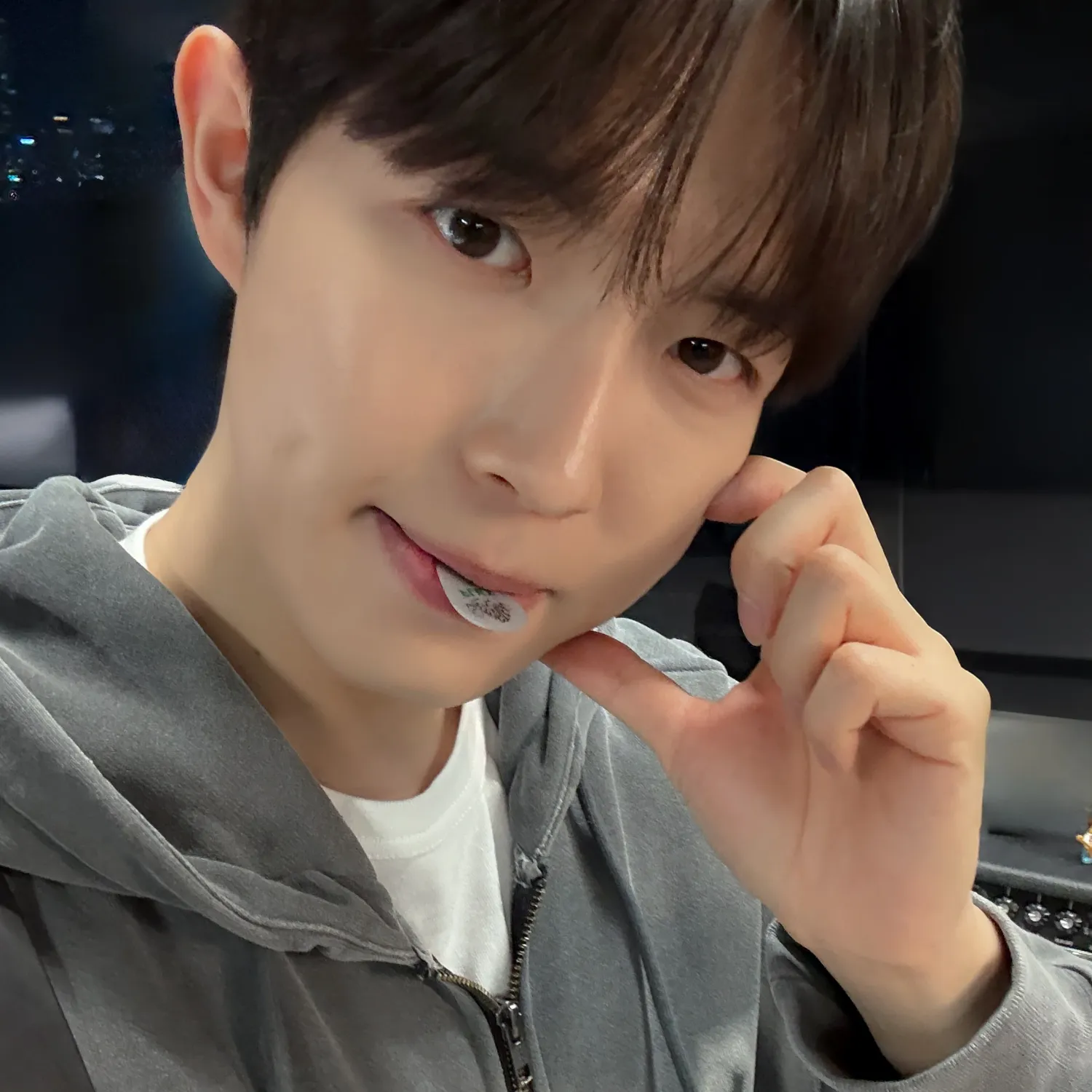 金在奐粉絲拍下的瞬間