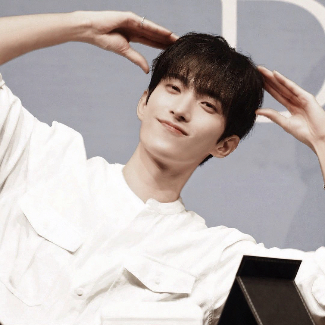 도겸 (세븐틴) 최근 활동샷