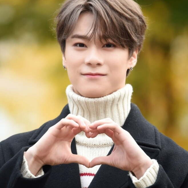 Latest photo of Moonbin (ASTRO)