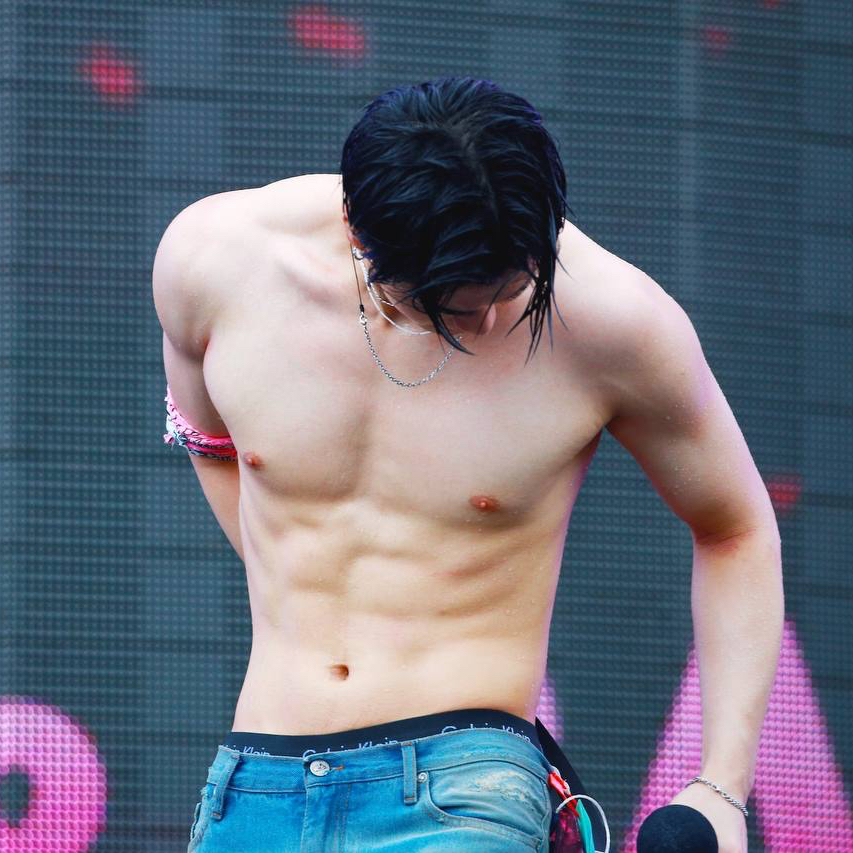 Latest photo of Moonbin (ASTRO)