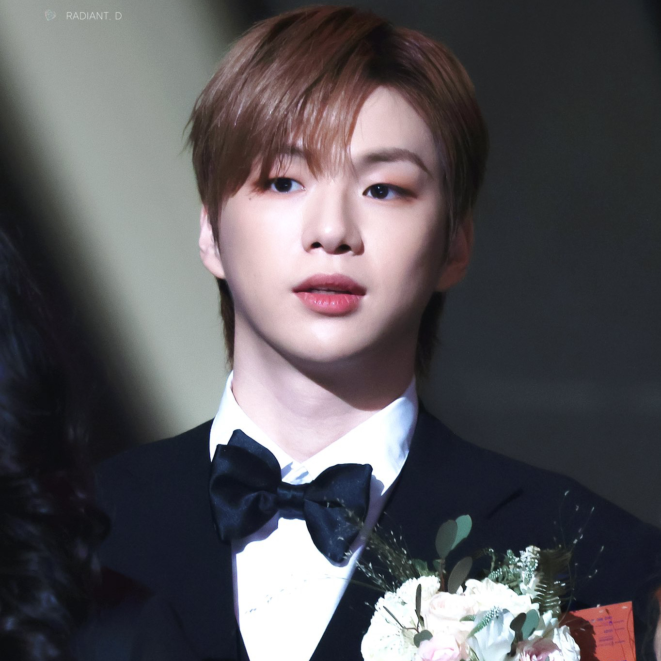 강다니엘의 비하인드 컷