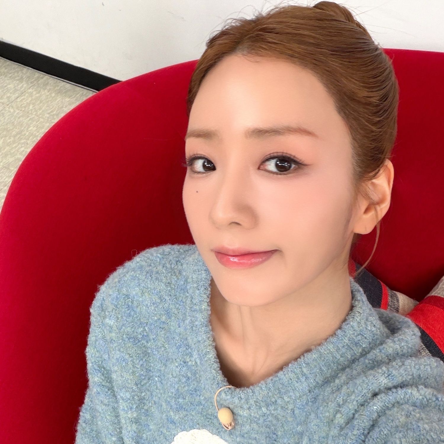 Recent activity shot of Yoon Bomi (Apink)