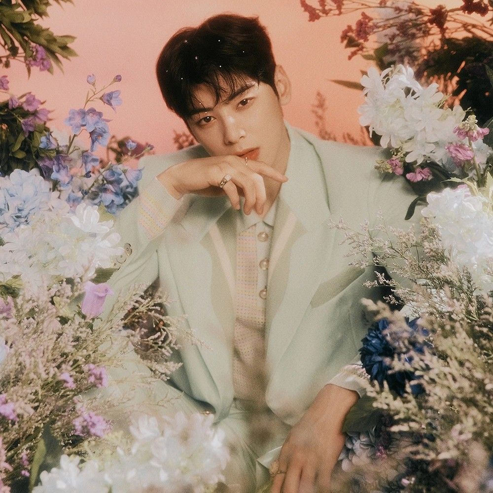 Recent activity shot of Eunwoo (ASTRO)