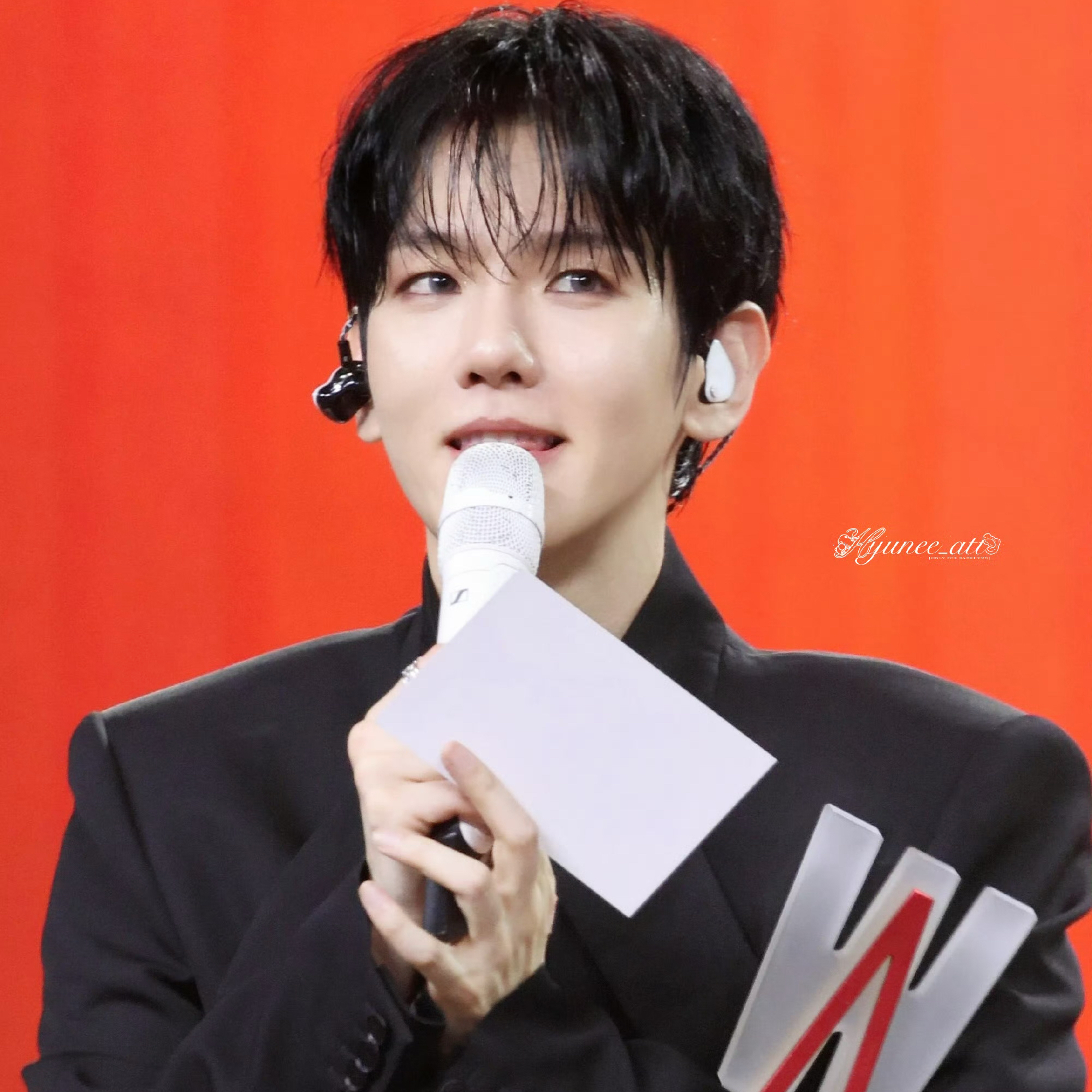 Foto aktivitas terbaru Baekhyun (EXO)