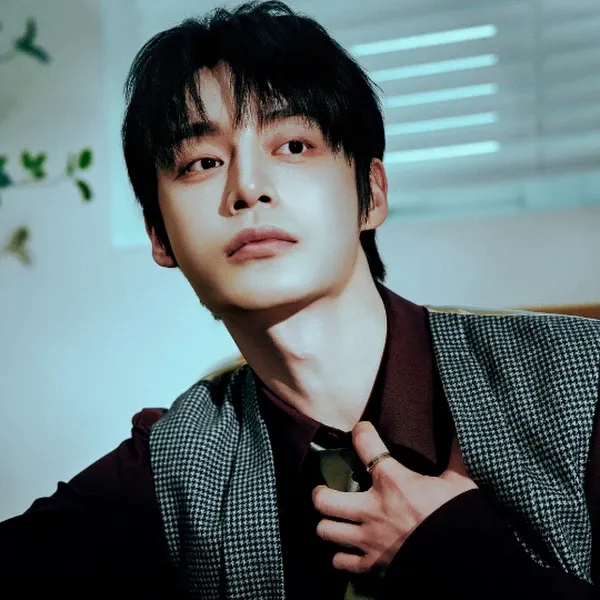 Recent activity shot of Kim Jiwoong (ZEROBASEONE)