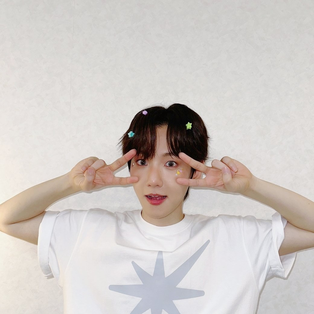 백현 (EXO)의 최신 사진