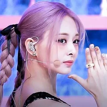 쯔위 (TWICE) 최근 활동샷