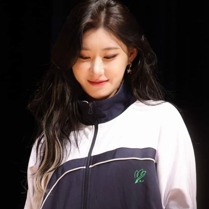 Recent activity shot of Chaeryeong (ITZY)